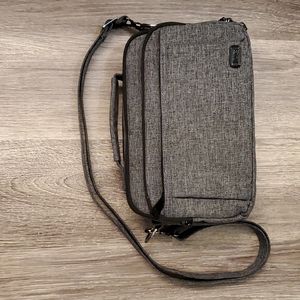 Lug Scoop Crossbody Bag RFID Heather Grey NWOT